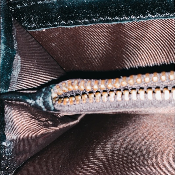 *sold* RARE VINTAGE PRADA Puffy Stitch Clutch - Picture 6 of 11